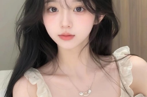 62岁男明星迎娶25岁丹麦美女教练38岁年龄差惊到众多吃瓜网友