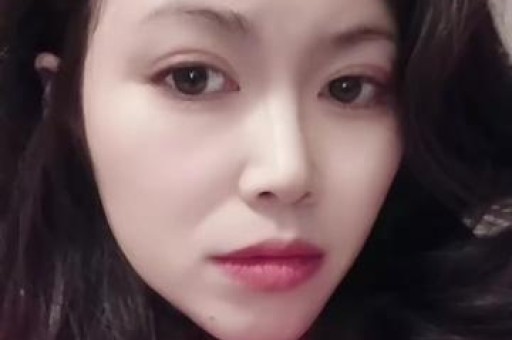 中秋晚会变“预制菜”？明星集体假唱穿帮主持人尬聊太敷衍